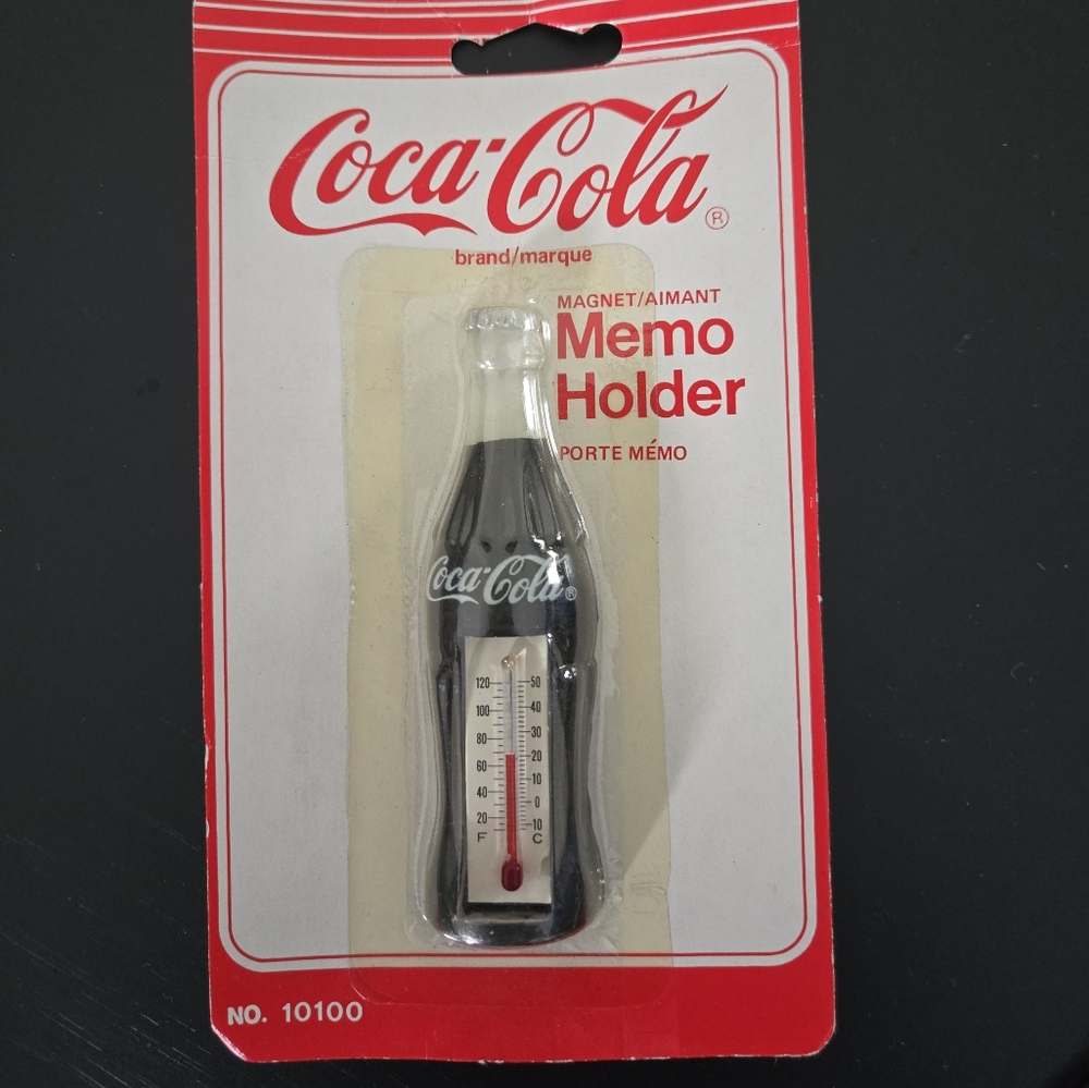 Coca Cola NWT Magnet Themometer
